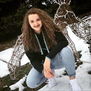 Meet your Posher, Lydia